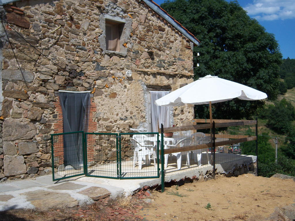 Gite Chez Coste Gilles Saint-Privat-du-Dragon Номер фото