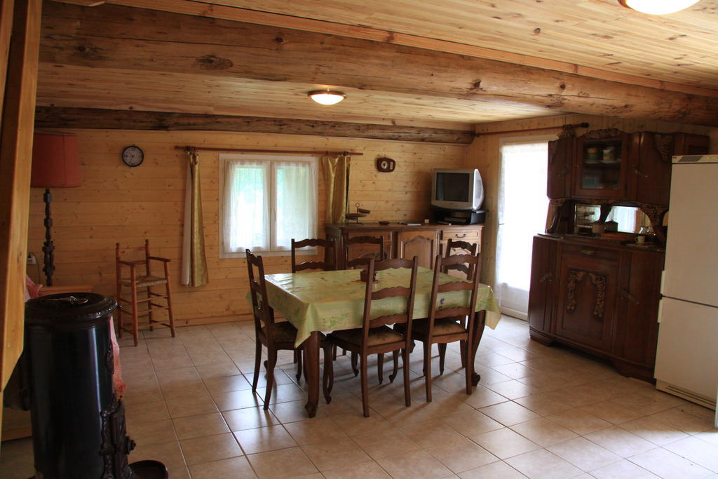Gite Chez Coste Gilles Saint-Privat-du-Dragon Номер фото