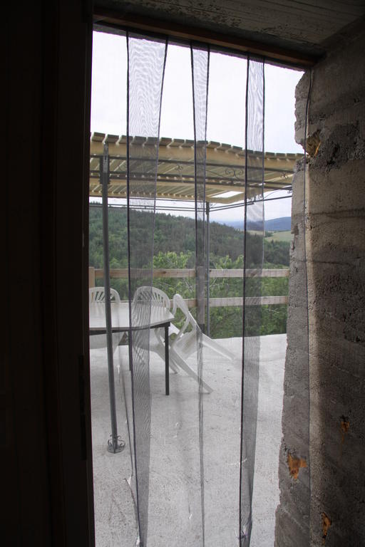 Gite Chez Coste Gilles Saint-Privat-du-Dragon Экстерьер фото