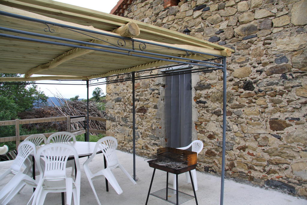 Gite Chez Coste Gilles Saint-Privat-du-Dragon Номер фото